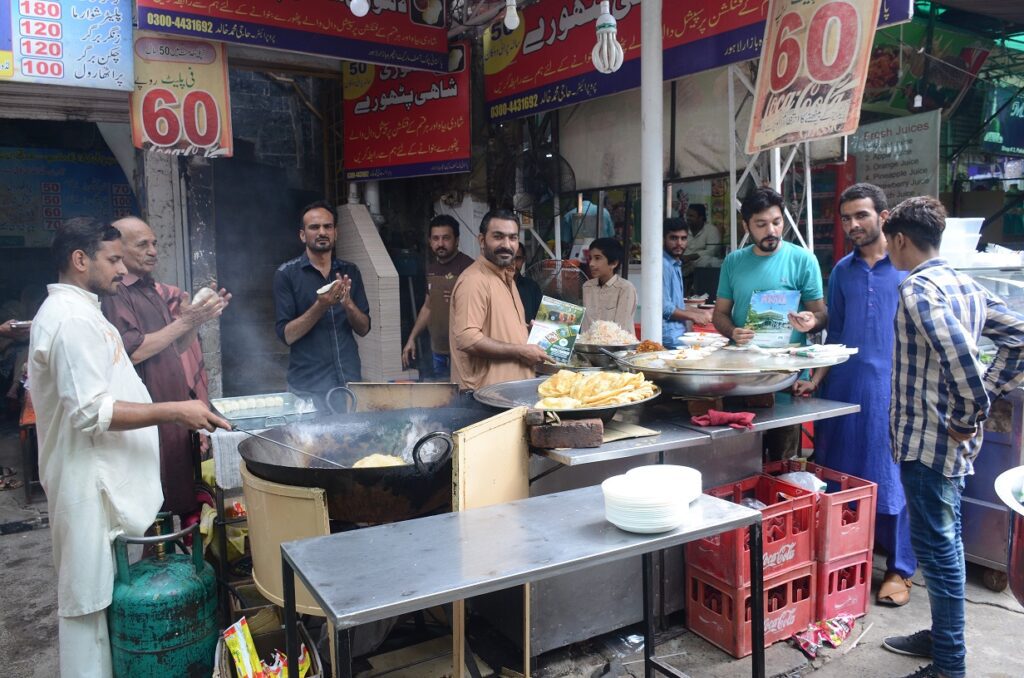 Emerging trends of street food in Pakistan