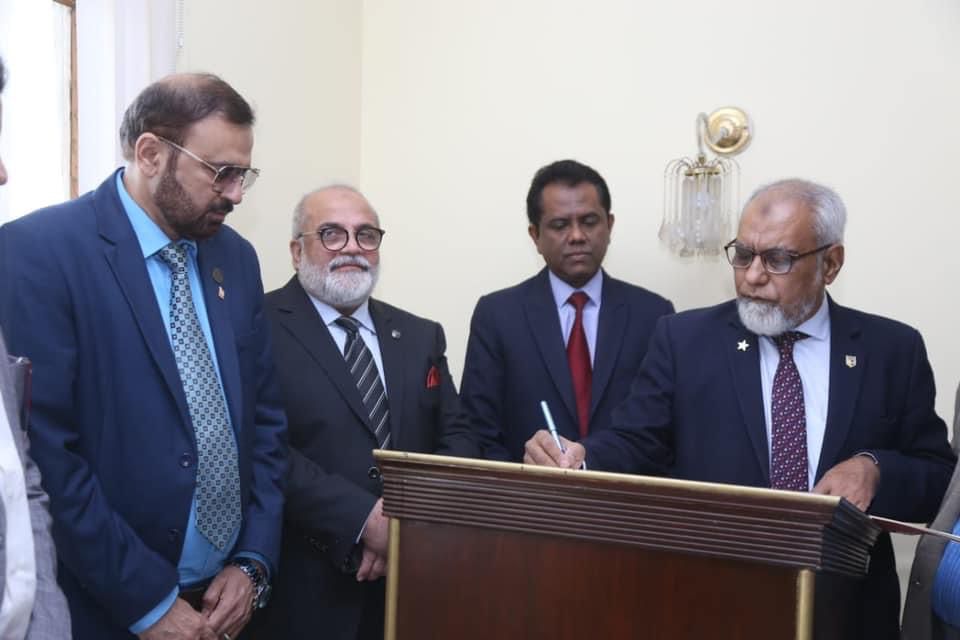 COTHM Karachi, PAC pay condolence visit to Sri Lankan Consulate