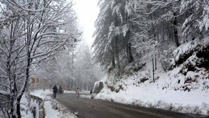 Tourists barred from traveling to Galyat due to severe weather conditions
