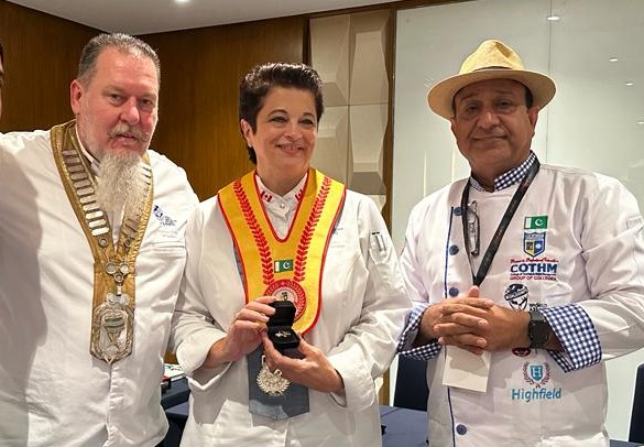 Chefs Association of Pakistan honours Worldchefs Asian Presidents with Chef Belts & Life Memberships at APF, Manila