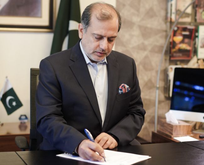 Raja Jahangir Anwar takes charge as new DG of Punjab Food Authority