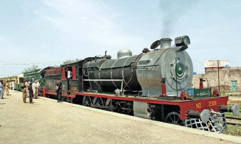 Governor KP, Railways Minister Discuss Revival of Safari Train and Railway Upgrades