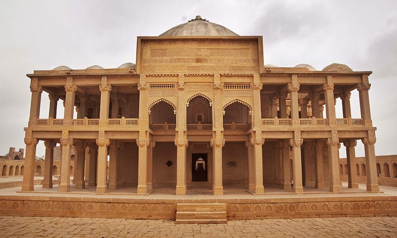 Makli Necropolis: Pakistan’s Lost Wonder Echoing Centuries of History