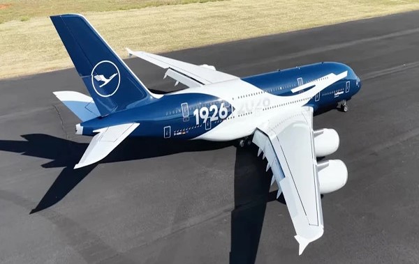 YouTuber Remi RC Unveils World’s Largest RC Airbus A380 Model