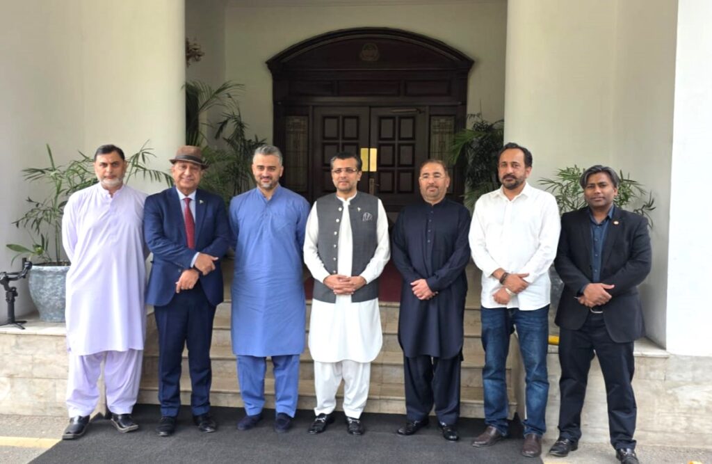 LRA Delegation Meeting with Ali Dar Leads to Lifting of 10PM Restaurant Restriction