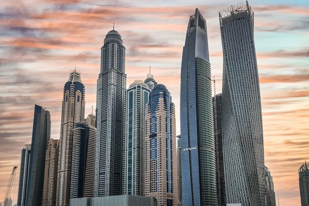 Emirates Offers Complimentary Stay at Luxury Dubai Hotel for Summer Travelers