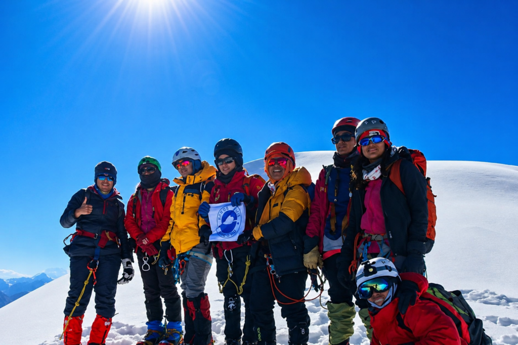 Eight Pakistani Women Conquer Khusar Gang Peak, Making History in Gilgit-Baltistan